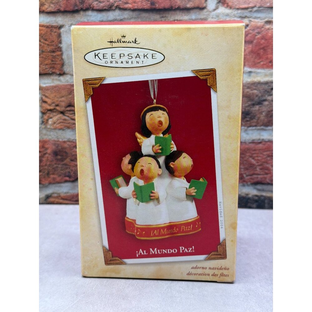 Hallmark Keepsake Ornament 2004 "Al Mundo Paz!" Featuring Choir Of Children - Picture 1 of 8